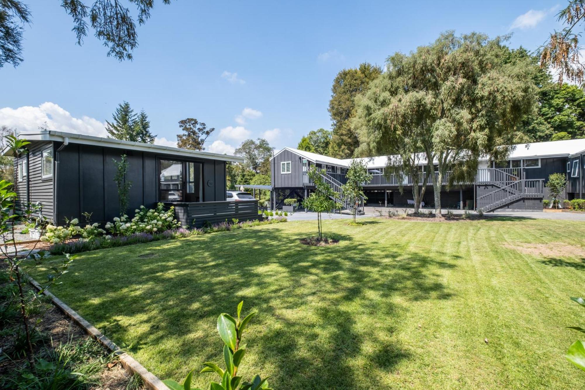 The Quarters Villa Turangi Bagian luar foto
